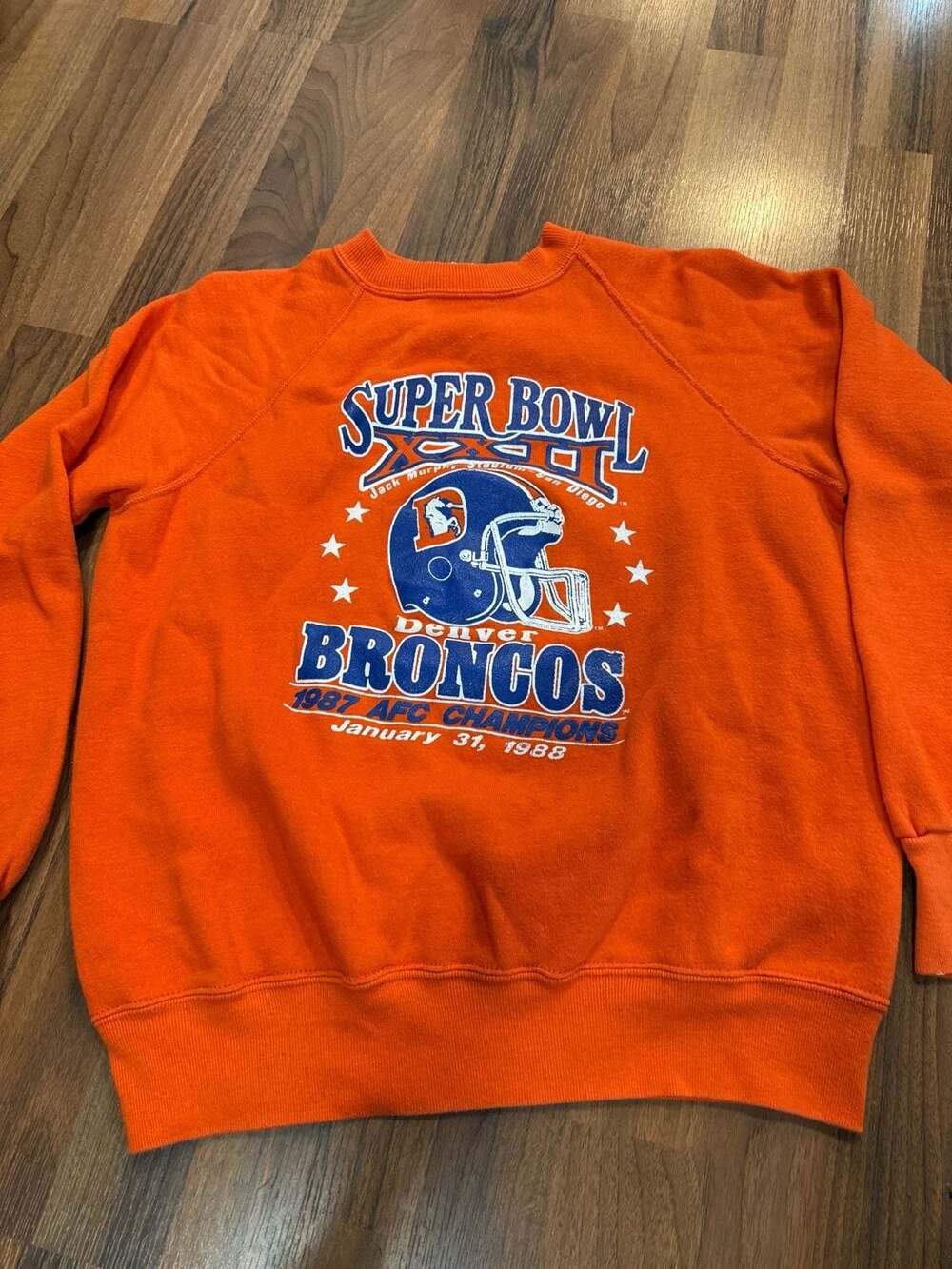 Bassett-Walker Denver Broncos Super Bowl XXII Sweatshirt Large Orange